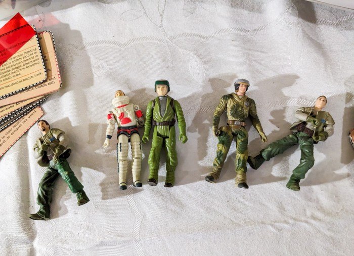 294. GI Joe Plane, Vehicle, Figures + Cards - Image 5