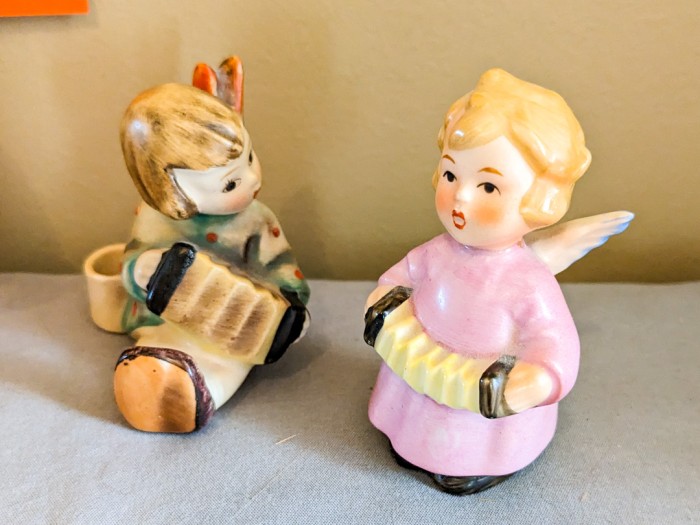 190. (5) Vintage Hummel Figurines - Image 2