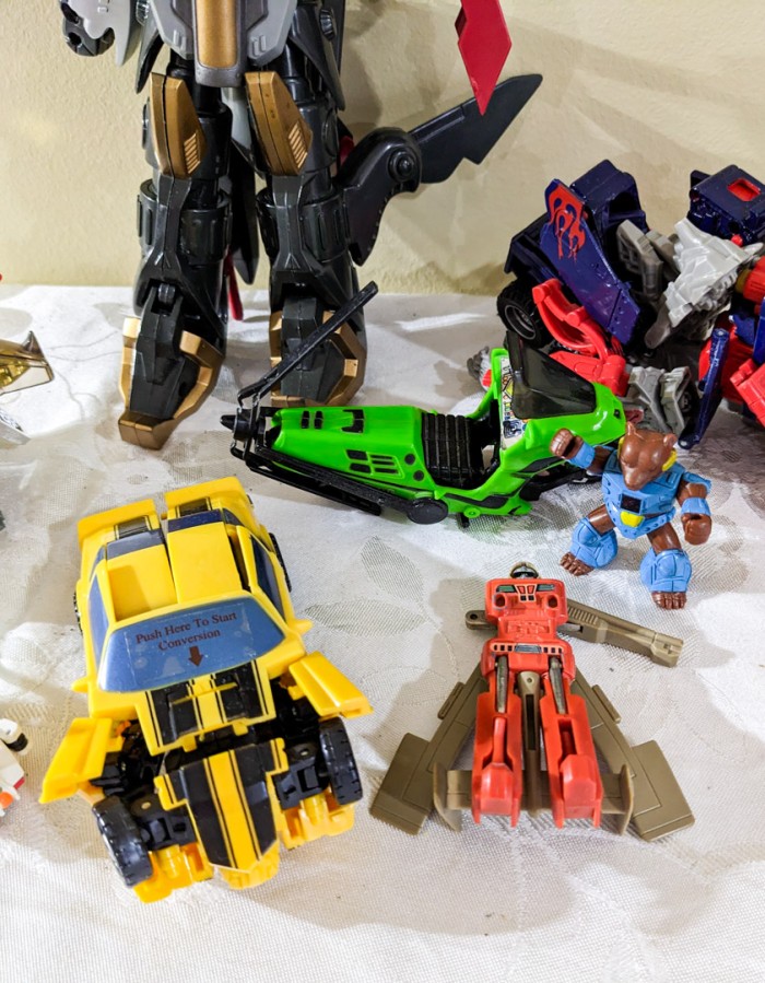 296. Transformer Vehicles + Figures - Image 6