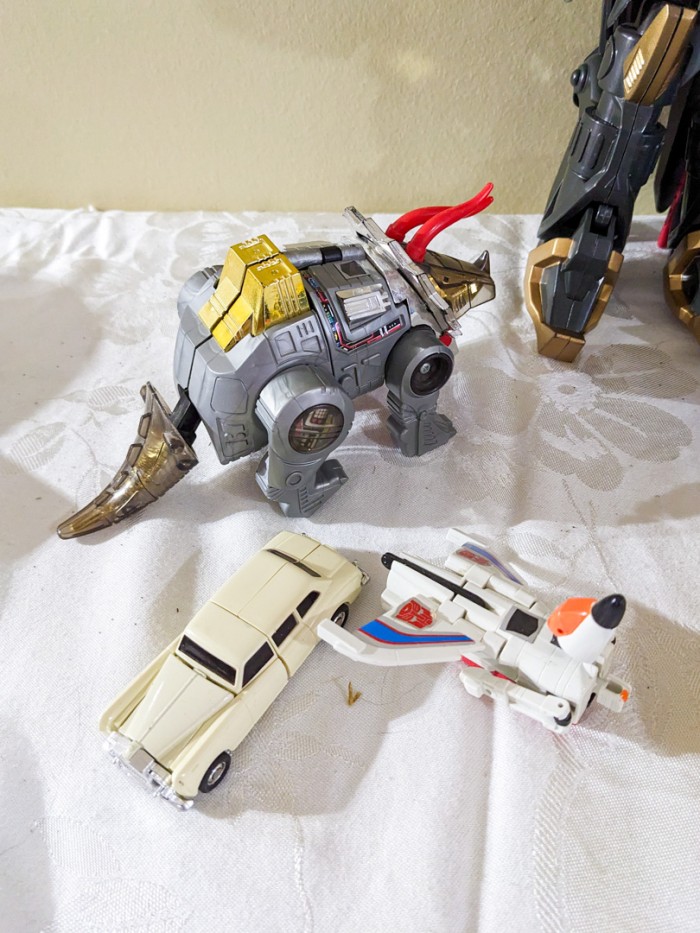 296. Transformer Vehicles + Figures - Image 4