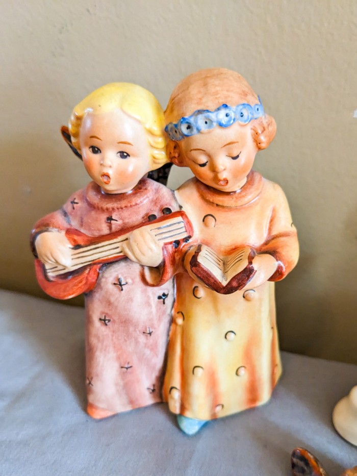 190. (5) Vintage Hummel Figurines - Image 7