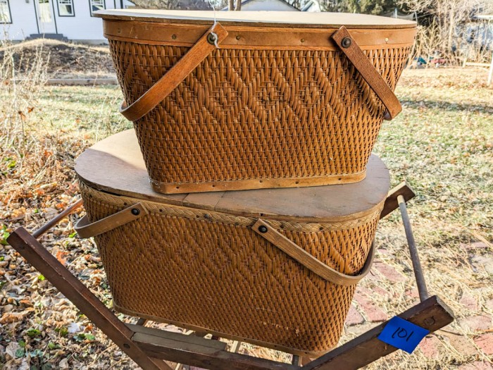 101. Project Lot - (2) Vintage Picnic Baskets, Bushel Basket + Folding Cart - Image 5