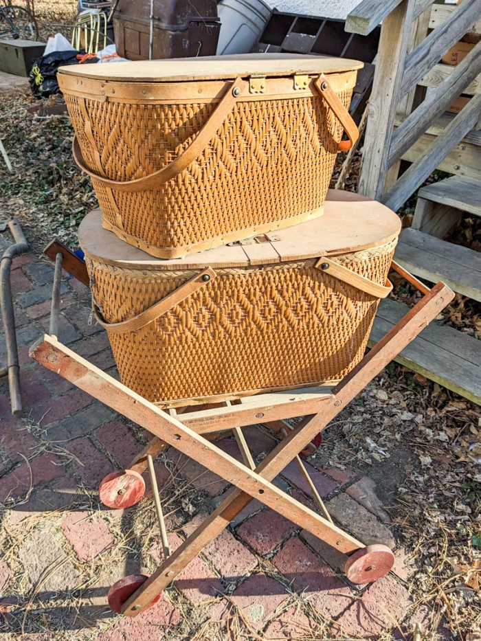 101. Project Lot - (2) Vintage Picnic Baskets, Bushel Basket + Folding Cart - Image 4