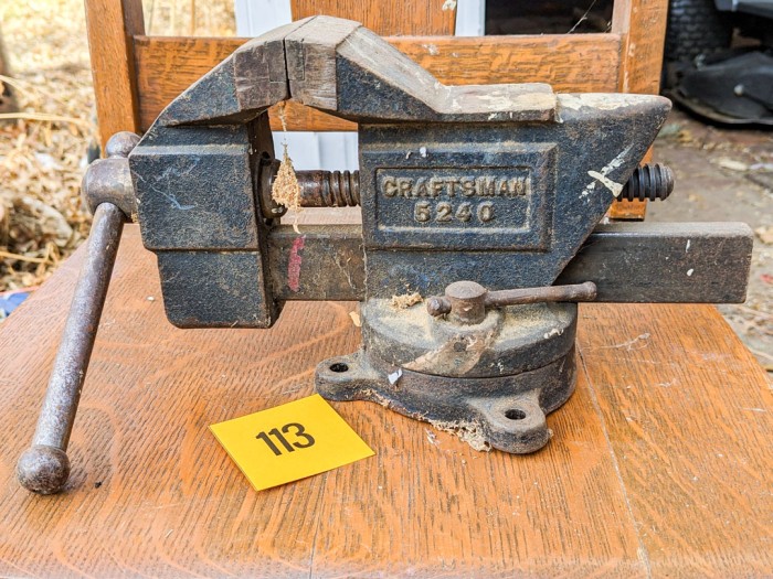 113. Vintage Craftsman Vise - Image 3