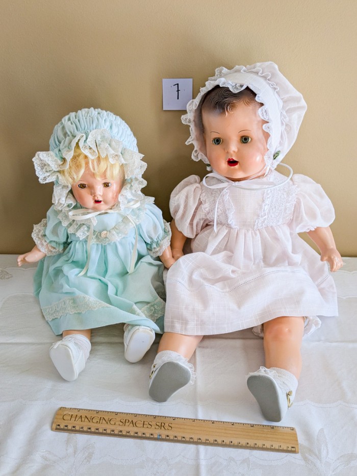 7. 22" + 18" Antique Dolls - Image 4