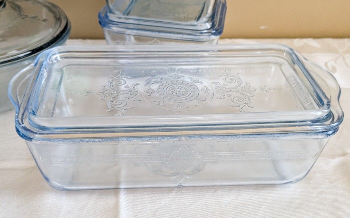 20. (6) Blue Depression Glass Containers - Image 4