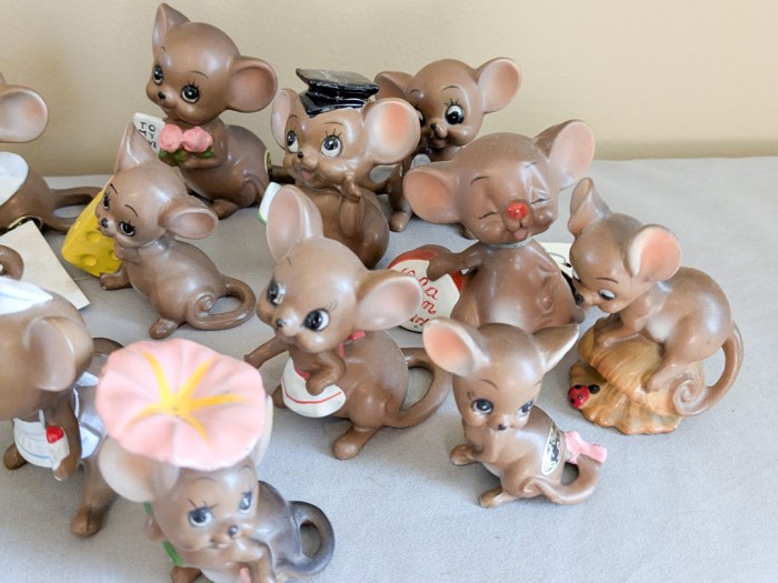 254. (30+) Josef Originals Mice - Image 4