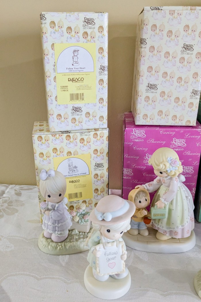 258. (9) Precious Moments Figurines - Image 2