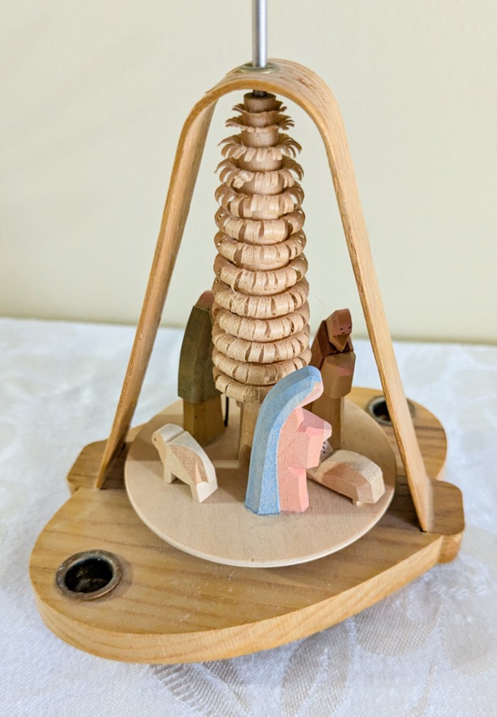 274. 7" Christmas Nativity Windmill - Image 2