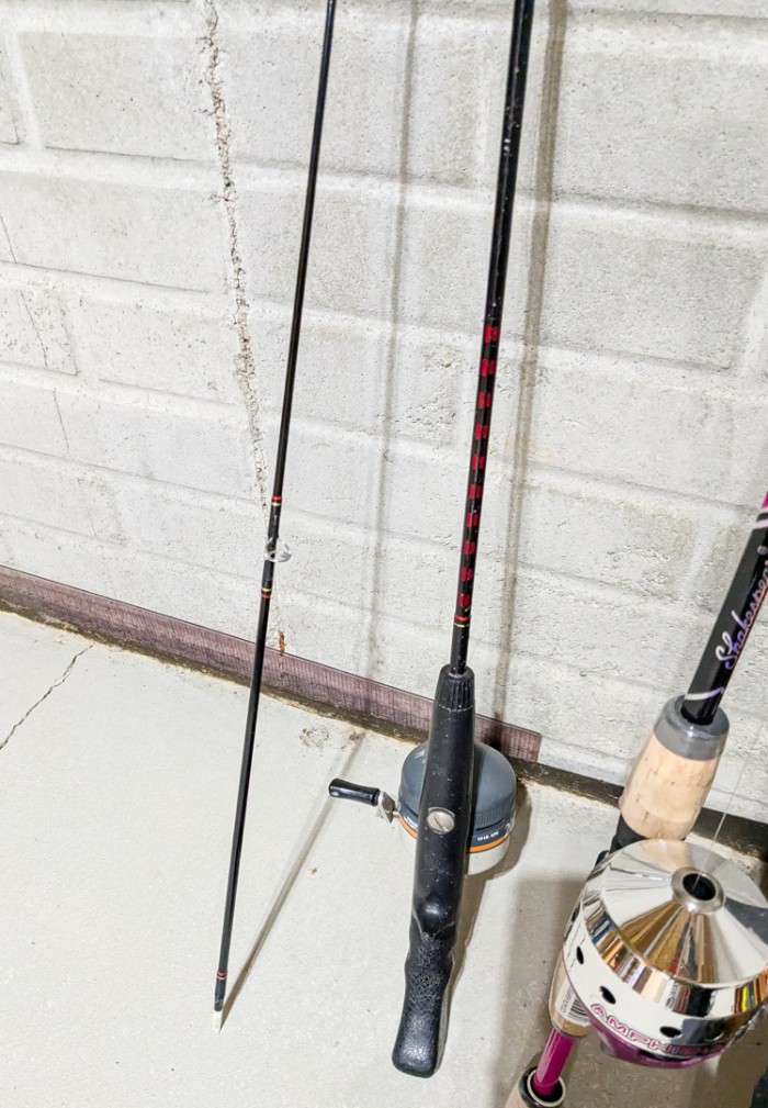 284. (4) Fishing Rods, Tackle Box + Decor - Image 7