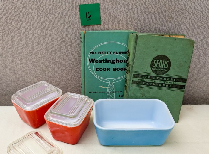 16. (3) Pyrex Storage Pieces + (2) Cookbooks - Image 2