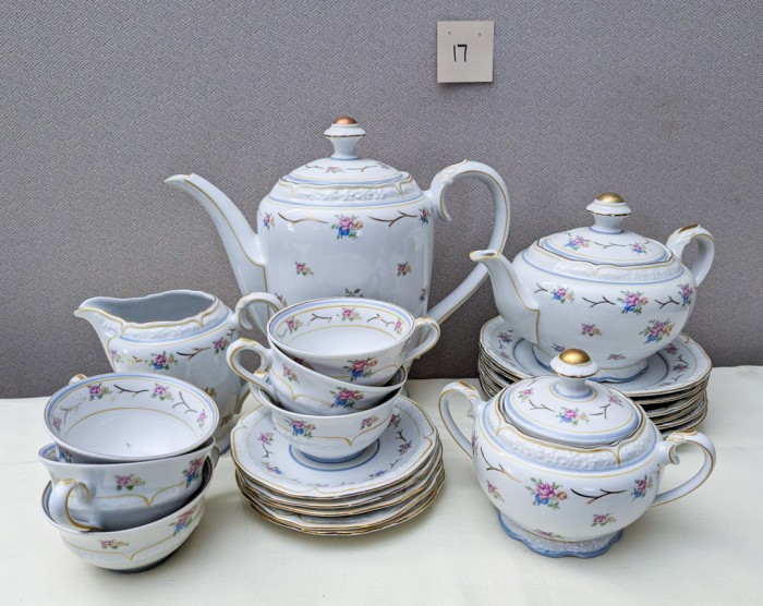 17. Bavarian China - (6) Luncheon Plates, (6) Teacups/Saucers, Teapot, Creamer + Sugar and Coffee Pot