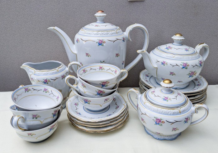 17. Bavarian China - (6) Luncheon Plates, (6) Teacups/Saucers, Teapot, Creamer + Sugar and Coffee Pot - Image 2