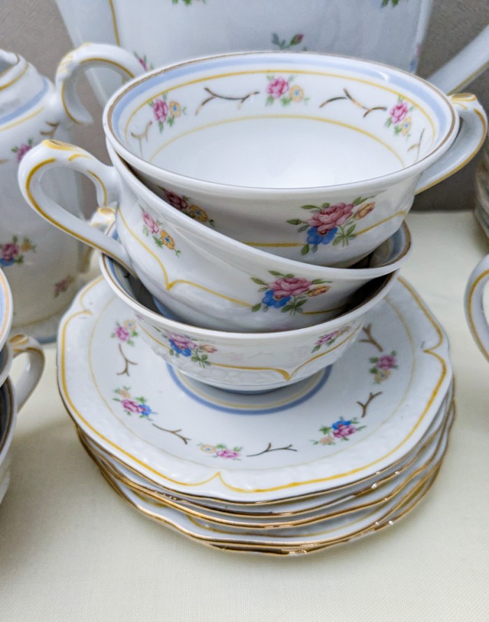 17. Bavarian China - (6) Luncheon Plates, (6) Teacups/Saucers, Teapot, Creamer + Sugar and Coffee Pot - Image 4