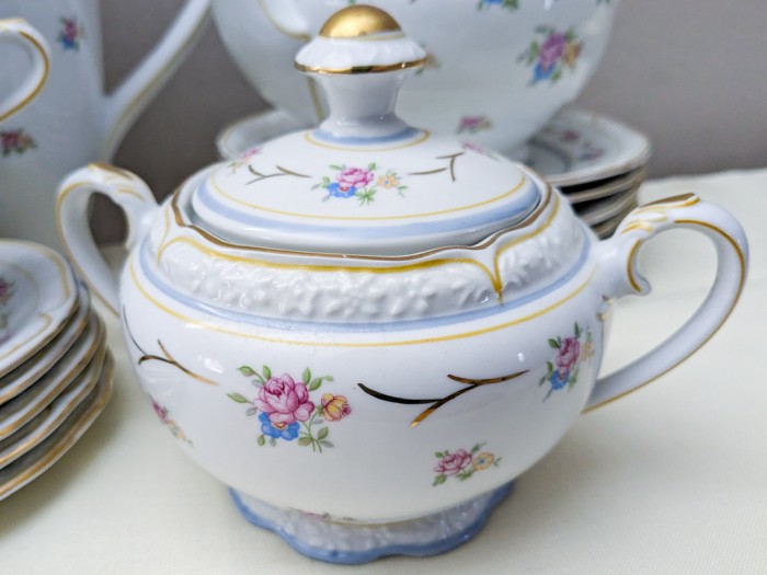 17. Bavarian China - (6) Luncheon Plates, (6) Teacups/Saucers, Teapot, Creamer + Sugar and Coffee Pot - Image 5