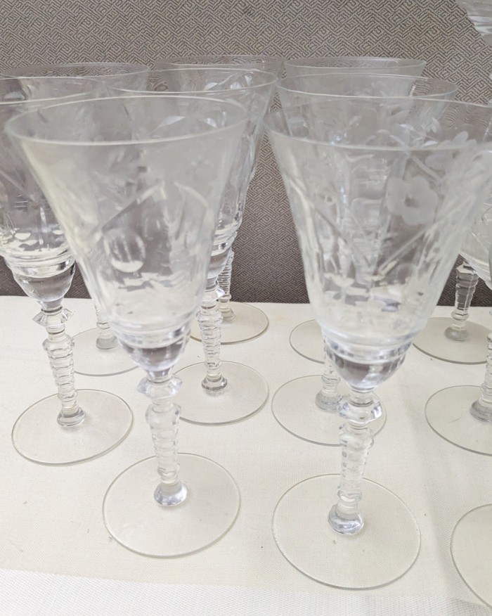 61. (8) Wine Glasses, (8) Champagne Glass + Bowl - Image 5