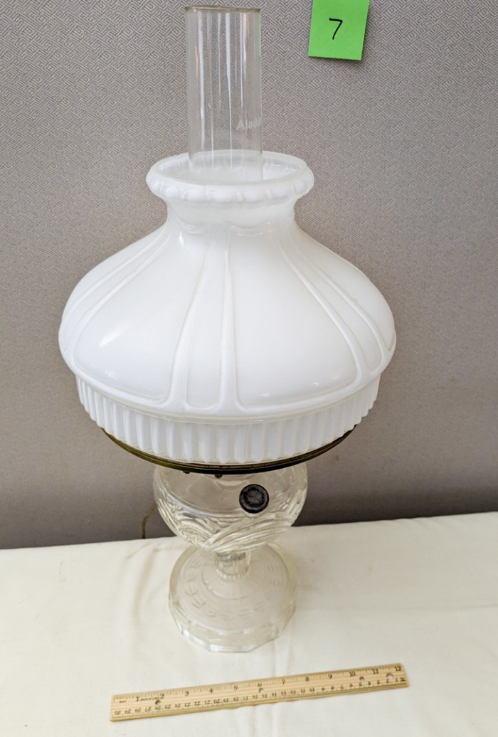 7. 25" Glass Lamp - Image 4