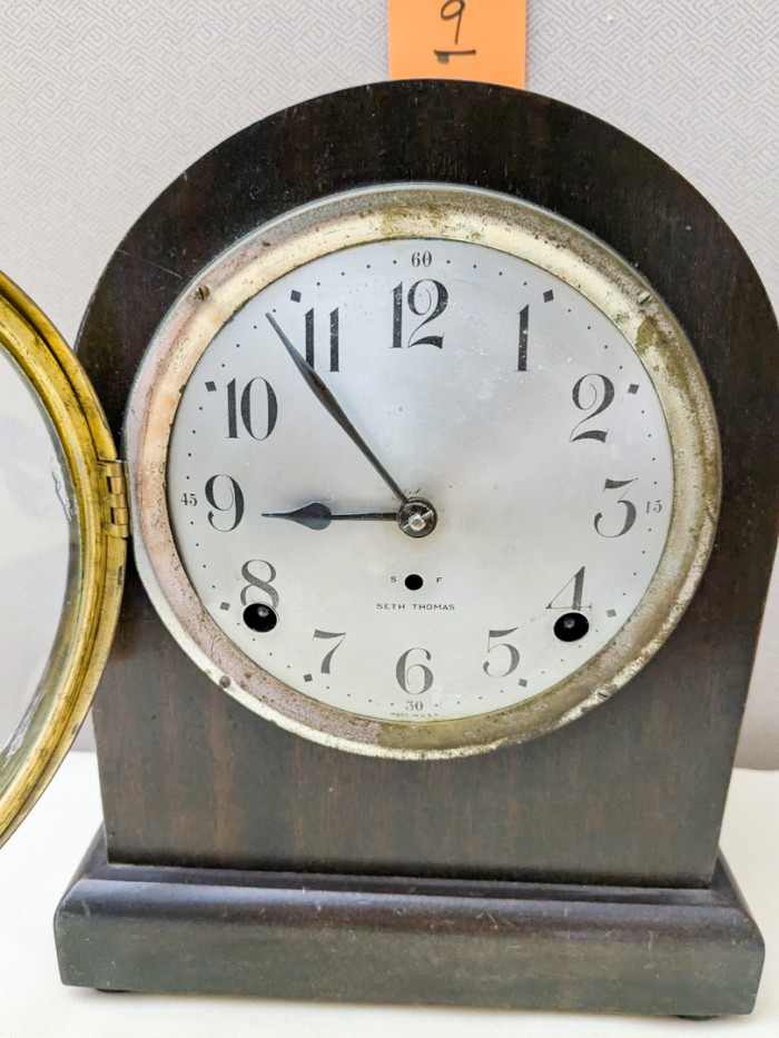 9. Vintage Seth Thomas Clock - Image 4