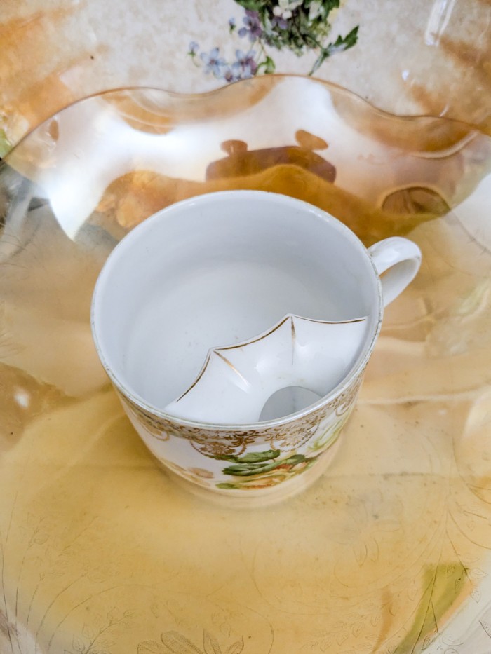 146. (2) Vases, Metal Tray, (2) Bowls, Sugar + Mug - Image 2