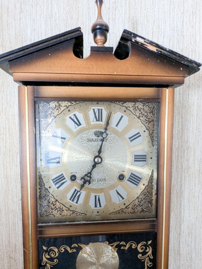 124. Majesty Wall Clock - Image 2