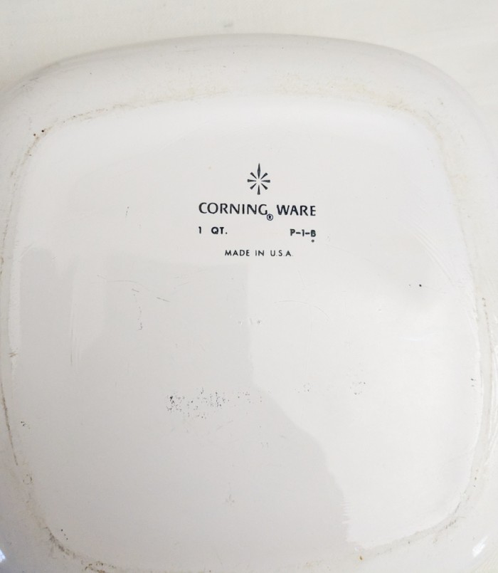 147. (2) Corning Ware Casseroles w/ Holders - Image 4