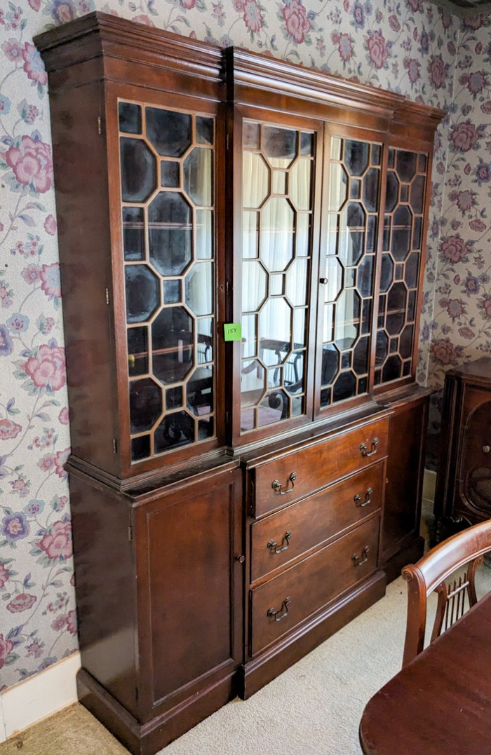 154. China Hutch (2 pc)