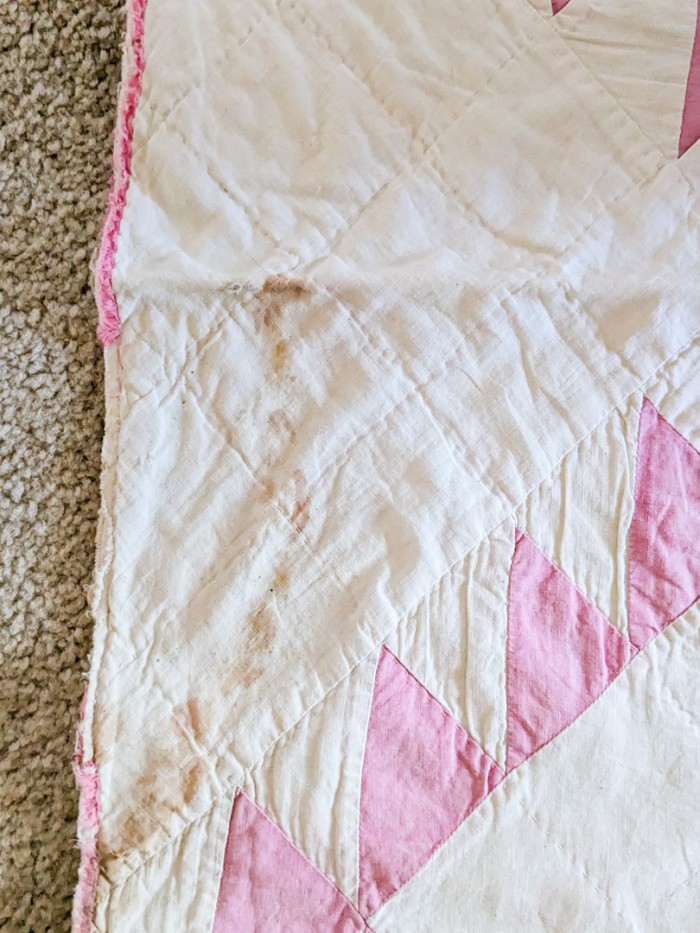 162. Vintage Pink + White Quilt - Image 4