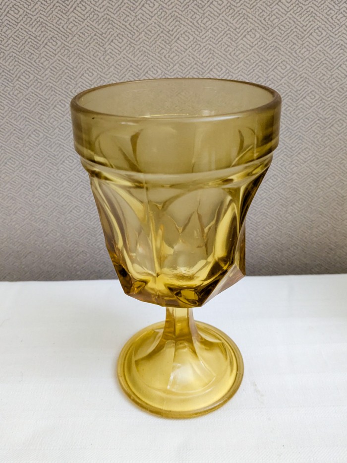 164. (8) Amber Goblets + (1) Champagnes - Image 2