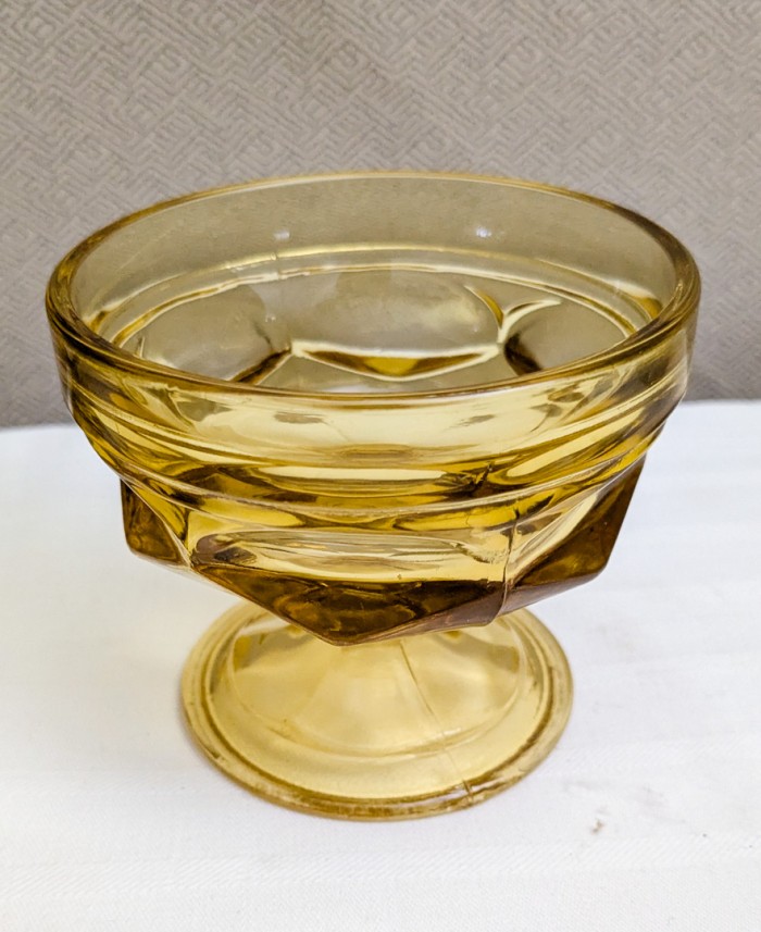 164. (8) Amber Goblets + (1) Champagnes - Image 5