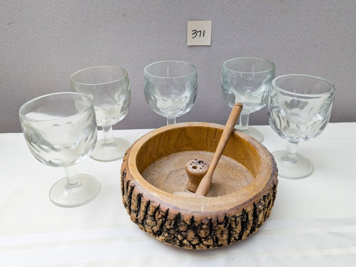 371. (5) Vintage Beer Mugs + Nut Bowl