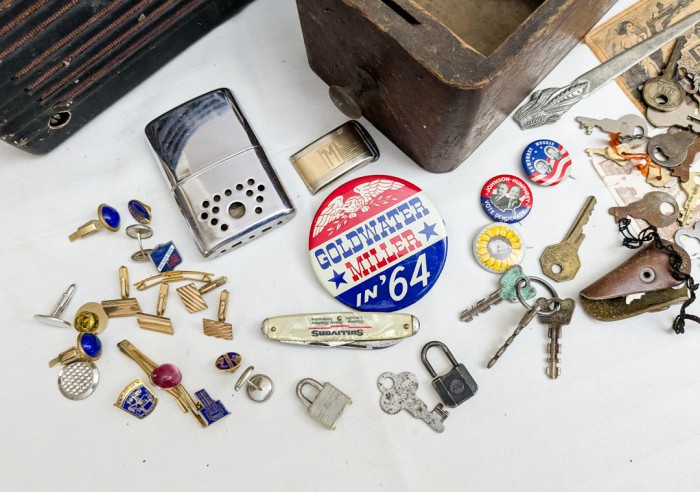 381. Drawer, Keys, Radio + Tie Tacks - Image 7