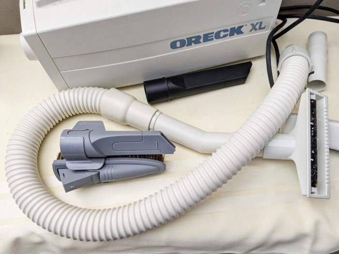 390. Oreck XL Vacuum w/ Attachments - Image 5