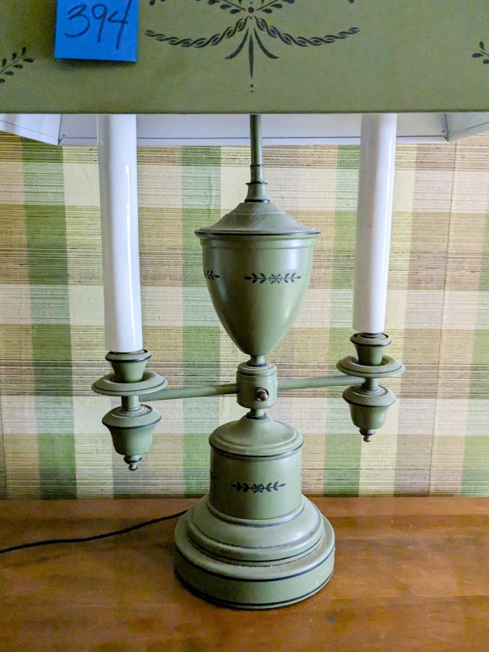 394. 24' Metal Lamp - Image 3