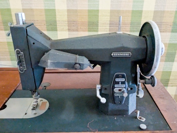 396. Sewing Machine in Table w/ Sewing Notions - Image 12