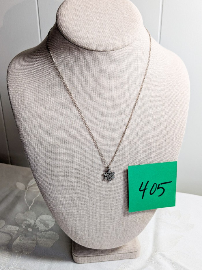 405. Sterling Silver Snowflake 18" Necklace