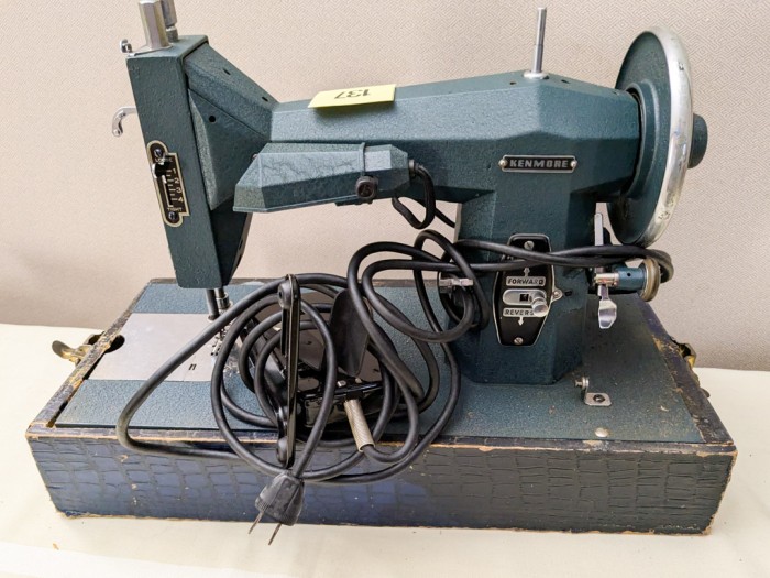 137. Vintage Kenmore Sewing Machine - Image 5