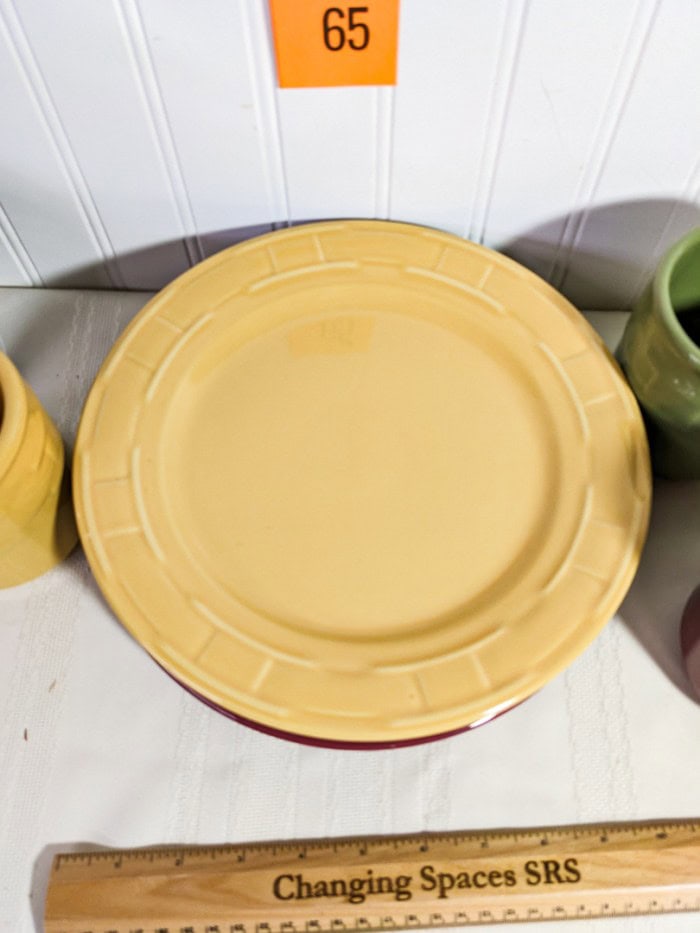 65. (4) Longaberger Dinner Plates + Mugs - Image 2