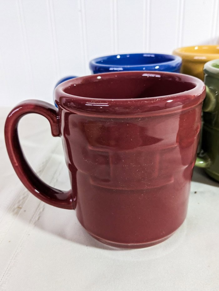 67. (4) Longaberger Cups, Divided Basket, Pitcher + Napkin Holder - Image 2