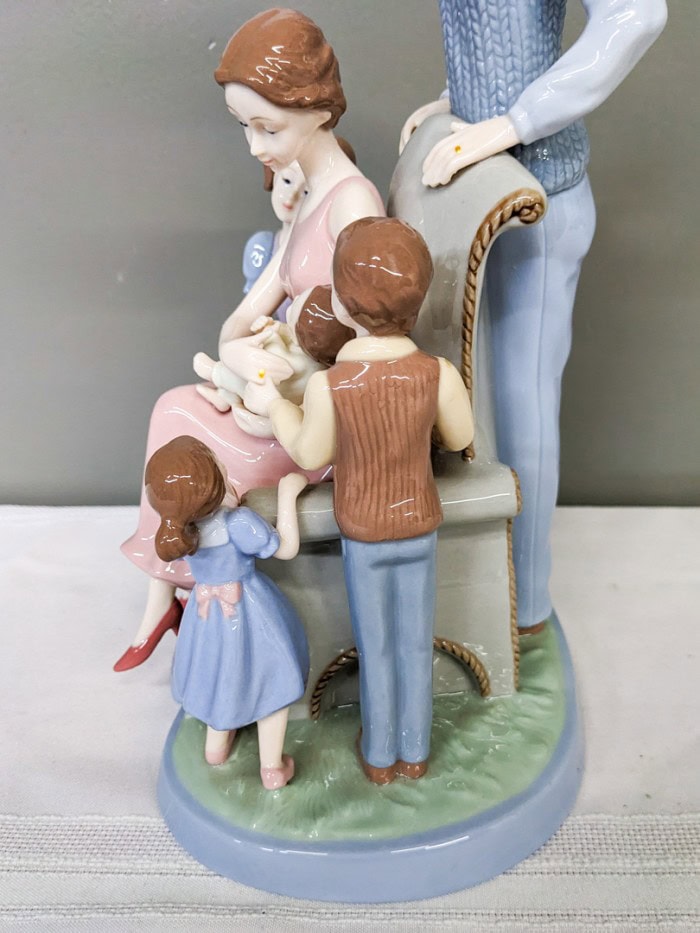 35. 10" Family Figurine - Image 5