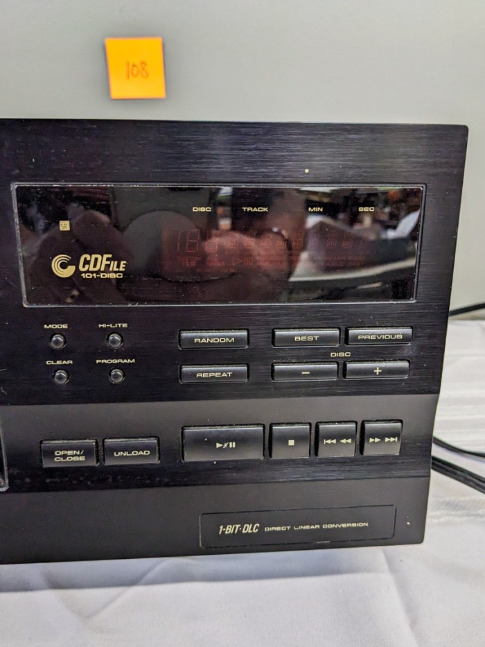 108. Pioneer CD Disc Player (no remote) - Image 5