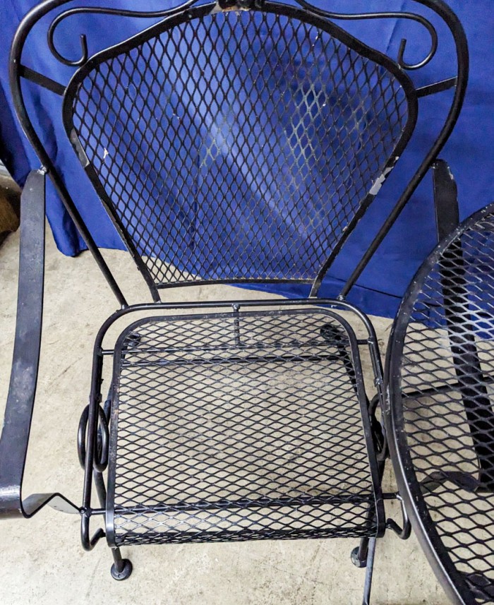 125. Metal Table + Chairs - Image 7