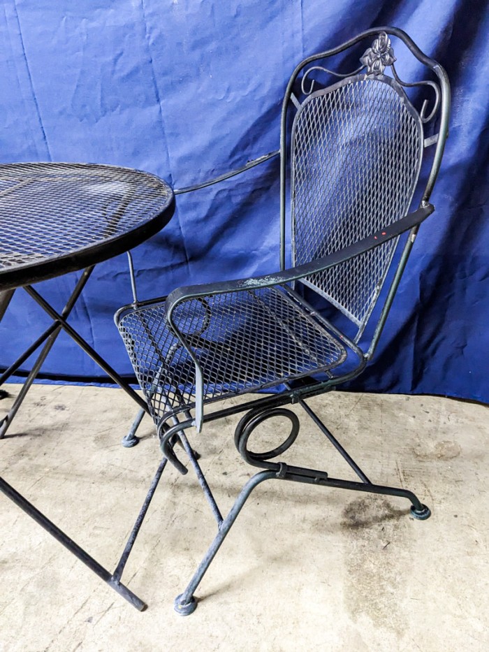 125. Metal Table + Chairs - Image 4