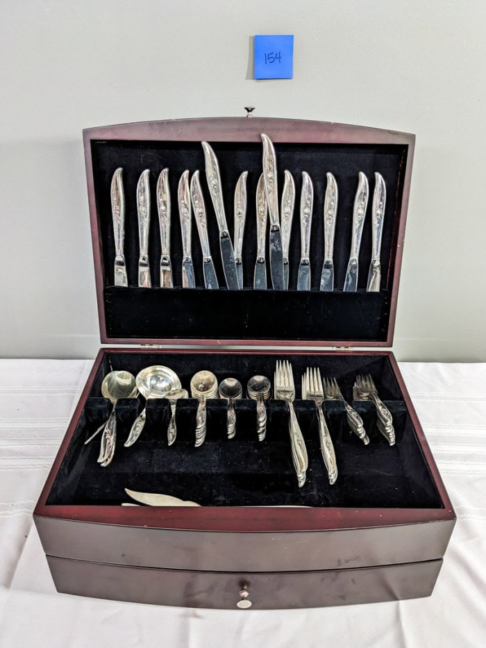 154. Rogers + Sons Flatware - (14) Dinner Forks, (14) Salad Forks, (15) Spoons, (8) Lg. Spoons, (14) Knives + (6) Serving Pcs.