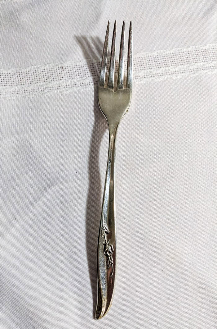 154. Rogers + Sons Flatware - (14) Dinner Forks, (14) Salad Forks, (15) Spoons, (8) Lg. Spoons, (14) Knives + (6) Serving Pcs. - Image 3