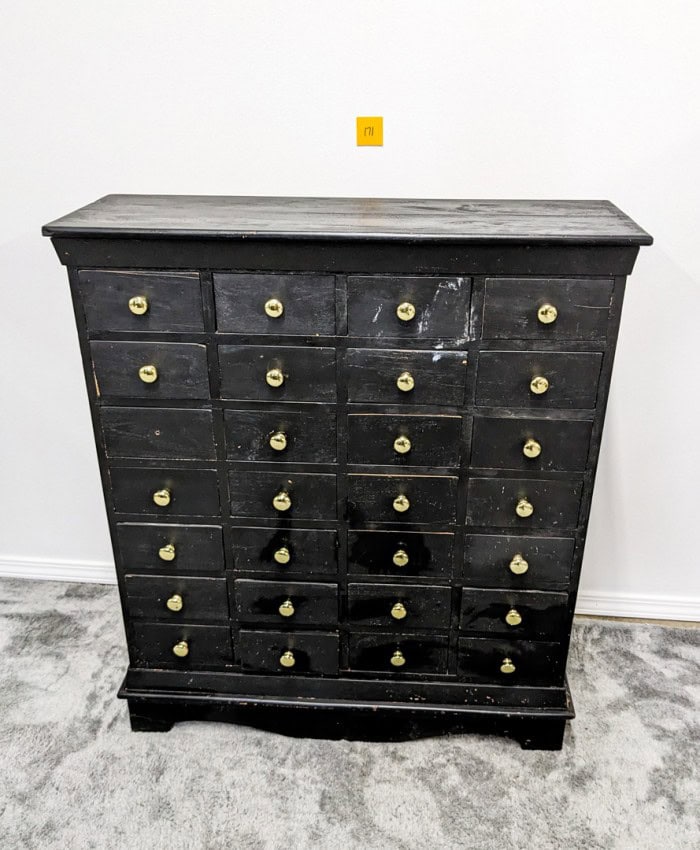 171. Chest of Drawers