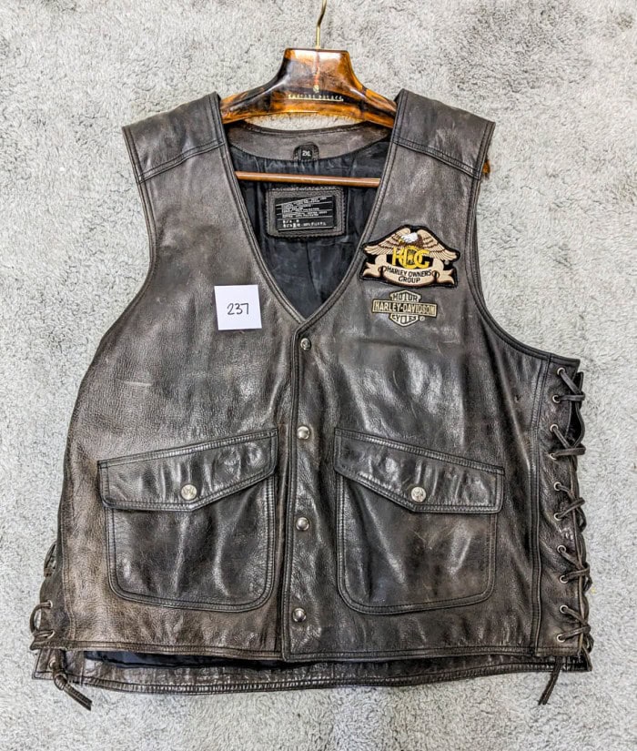 237.  Harley Davidson Leather Vest - Mens Size 2XL