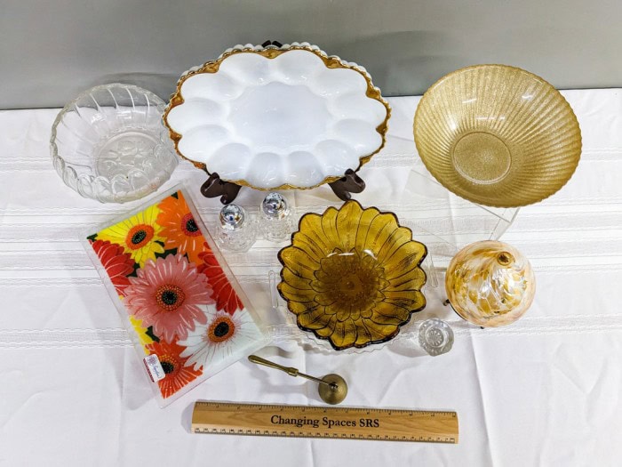 218. Peggy Karr Tray, Egg Plate, Oil Lamp, (2) Bowls + (3) Glass Pcs. - Image 12