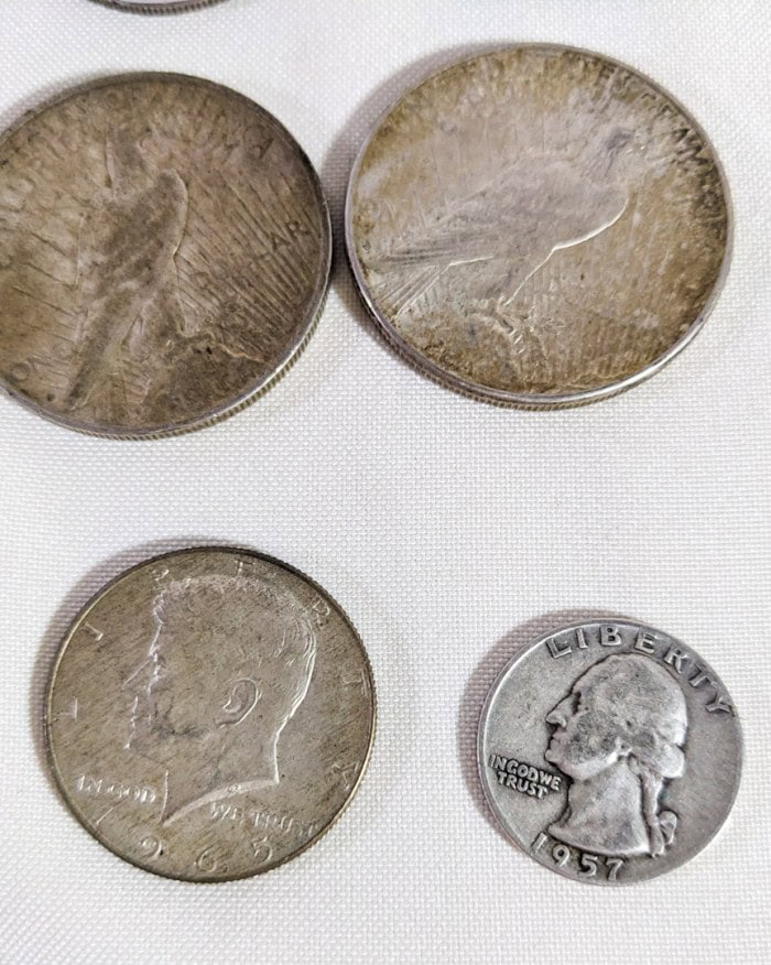 251. Coin Lot - Image 4