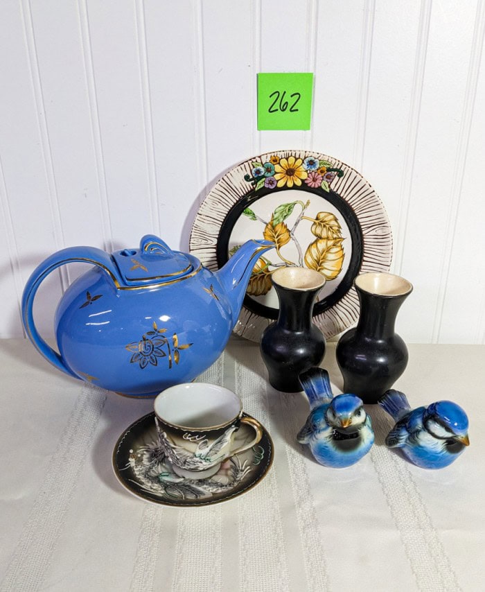 262. Teapot, (2) Birds, Teacup/Saucer, (2) Vases + Plate