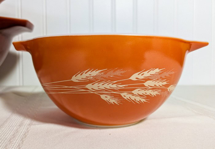 266.  Pyrex Autumn Harvest Mixing Bowls - Image 4